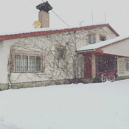 La Casa Del Prado Holiday home Escalona del Prado